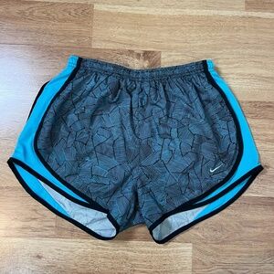 Nike Women’s Blue Print Activewear Shorts Size Medium Running Workout Gym